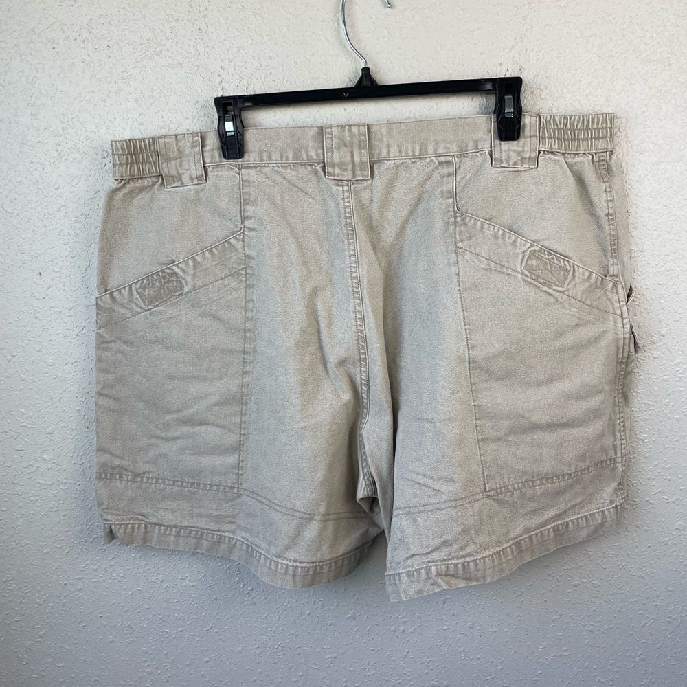 Pacific Creat Cargo Shorts Size 42 - Picture 3 of 5